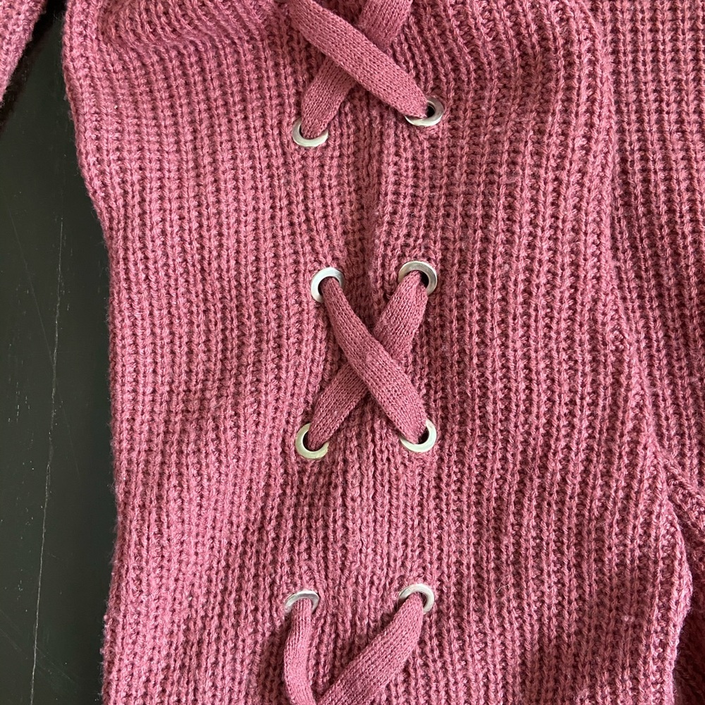 sweater - Picture 2 of 3